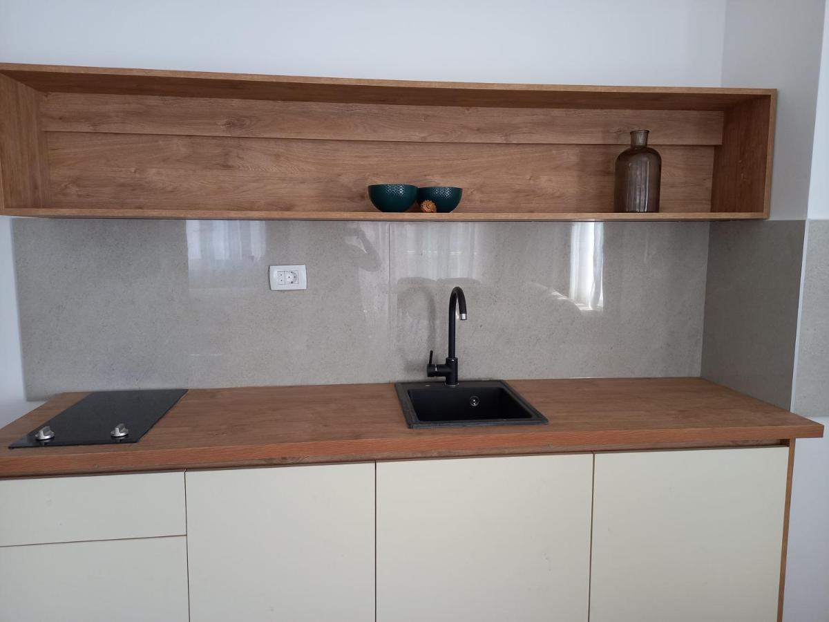 Solaris Apartments بودفا المظهر الخارجي الصورة